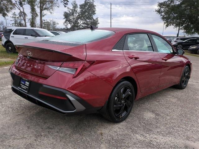 Hyundai Elantra Sel Sport Premium Fwd 4D Sedan - Thumbnail 6