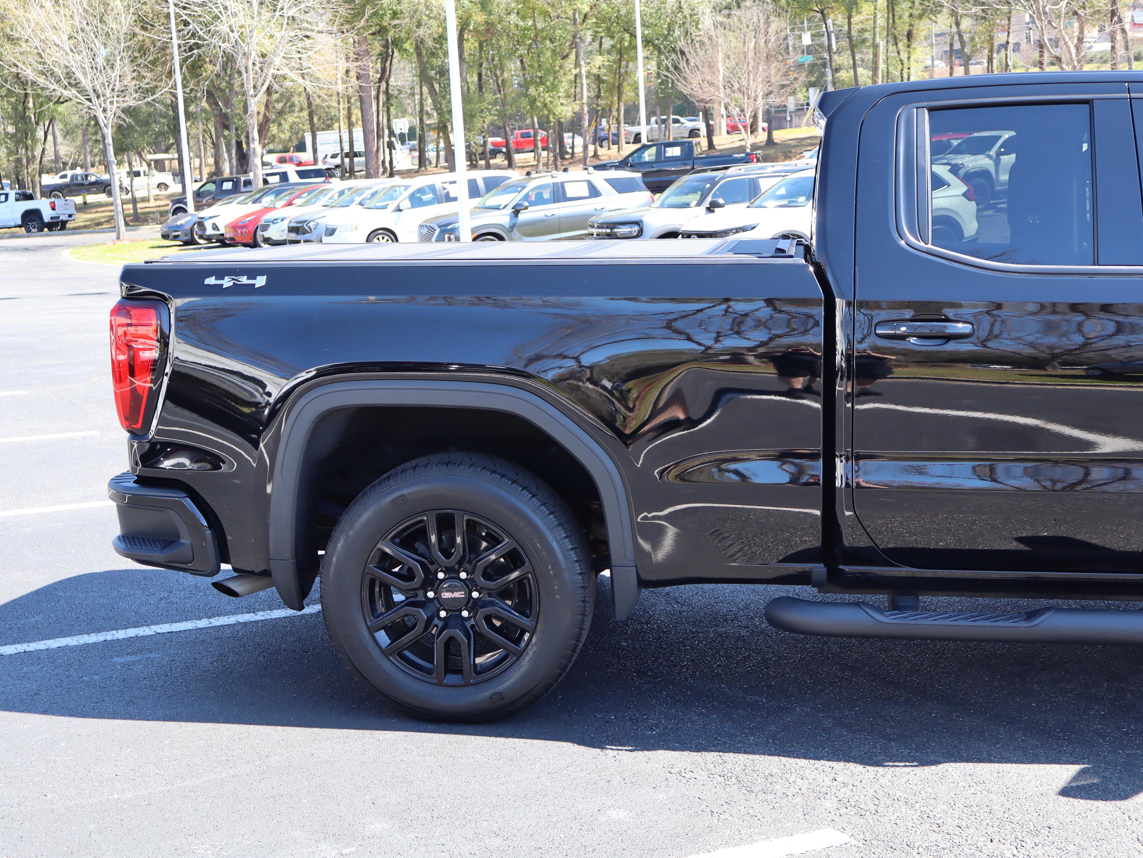 GMC Sierra 1500 Limited Elevation Four Wheel Drive Double Cab - Thumbnail 10