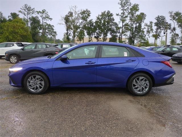 Hyundai Elantra Hybrid Blue Fwd 4D Sedan - Thumbnail 9