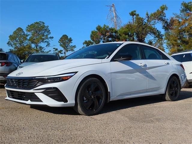 Hyundai Elantra Sel Sport Premium Fwd 4D Sedan - Thumbnail 3