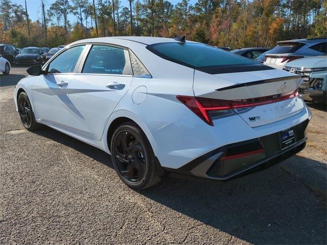 Hyundai Elantra Sel Sport Premium Fwd 4D Sedan - Thumbnail 8