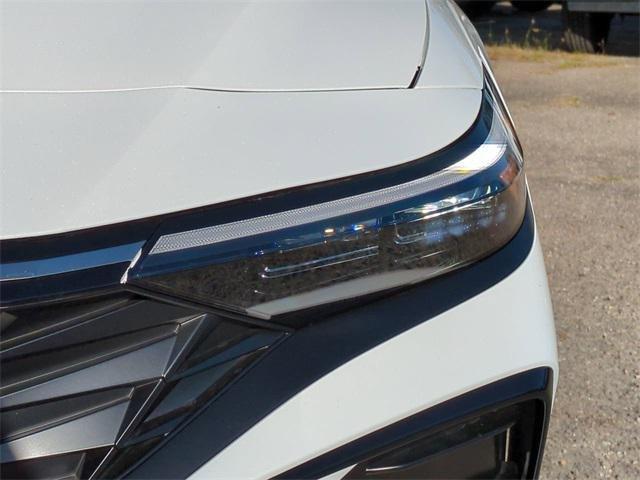 Hyundai Elantra Sel Sport Premium Fwd 4D Sedan - Thumbnail 11