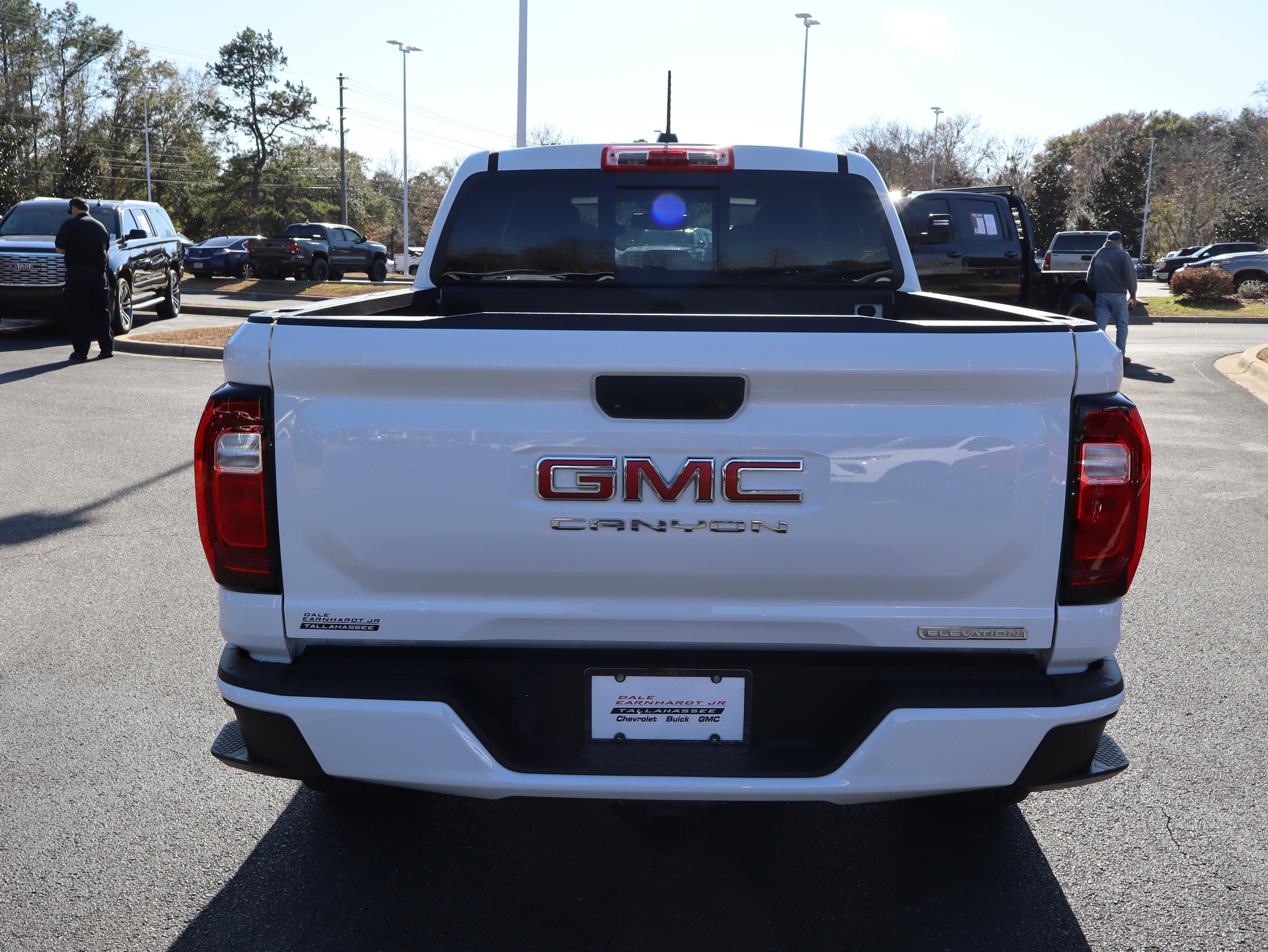 GMC Canyon Elevation Rear Wheel Drive Crew Cab - Thumbnail 8