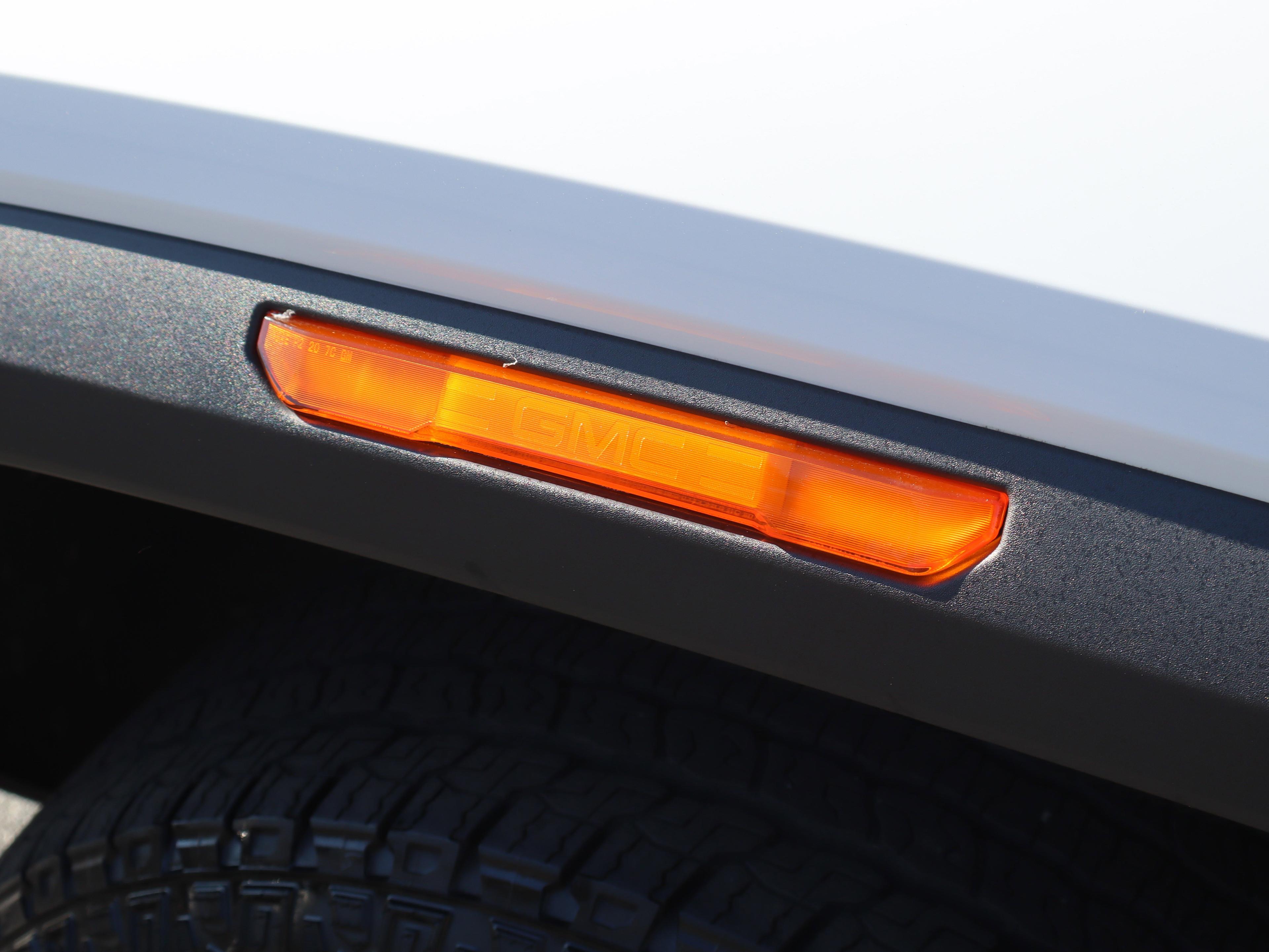 GMC Canyon Elevation Rear Wheel Drive Crew Cab - Thumbnail 12