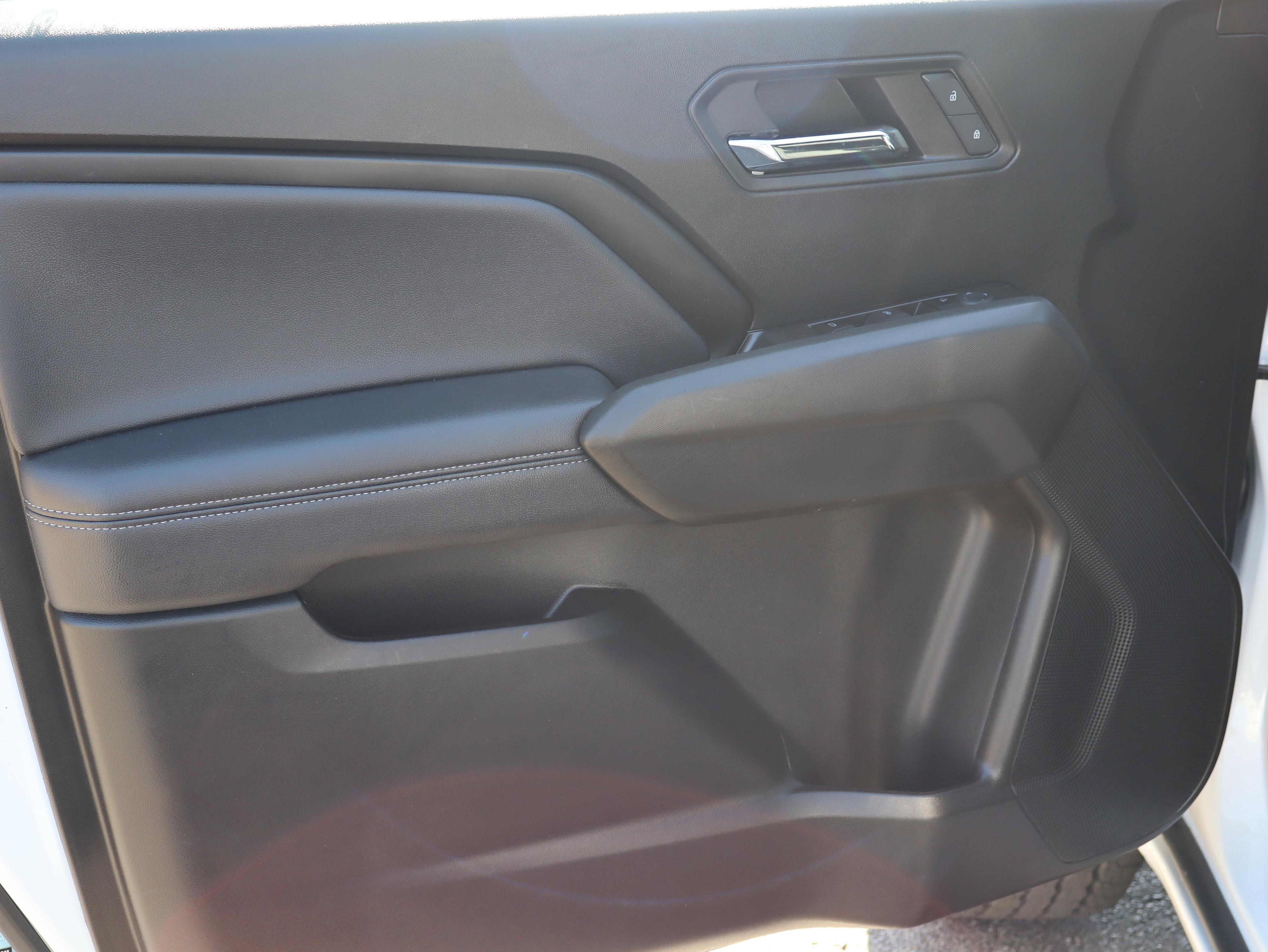 GMC Canyon Elevation Rear Wheel Drive Crew Cab - Thumbnail 14