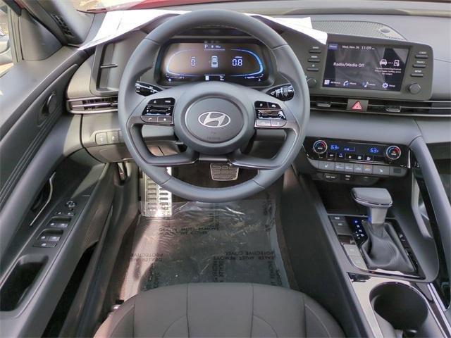 Hyundai Elantra Sel Sport Premium Fwd 4D Sedan - Thumbnail 16