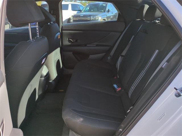 Hyundai Elantra Sel Sport Premium Fwd 4D Sedan - Thumbnail 14