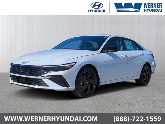 Hyundai Elantra Sel Sport Premium Fwd 4D Sedan - Thumbnail 2