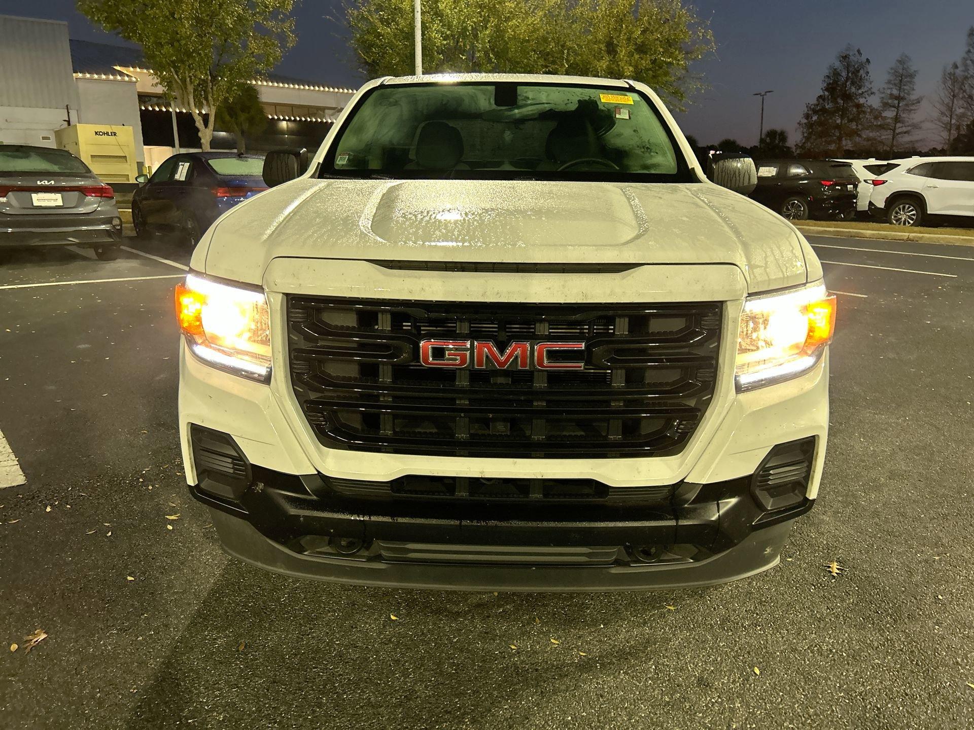 GMC Canyon Elevation Standard Rear Wheel Drive Crew Cab - Thumbnail 3