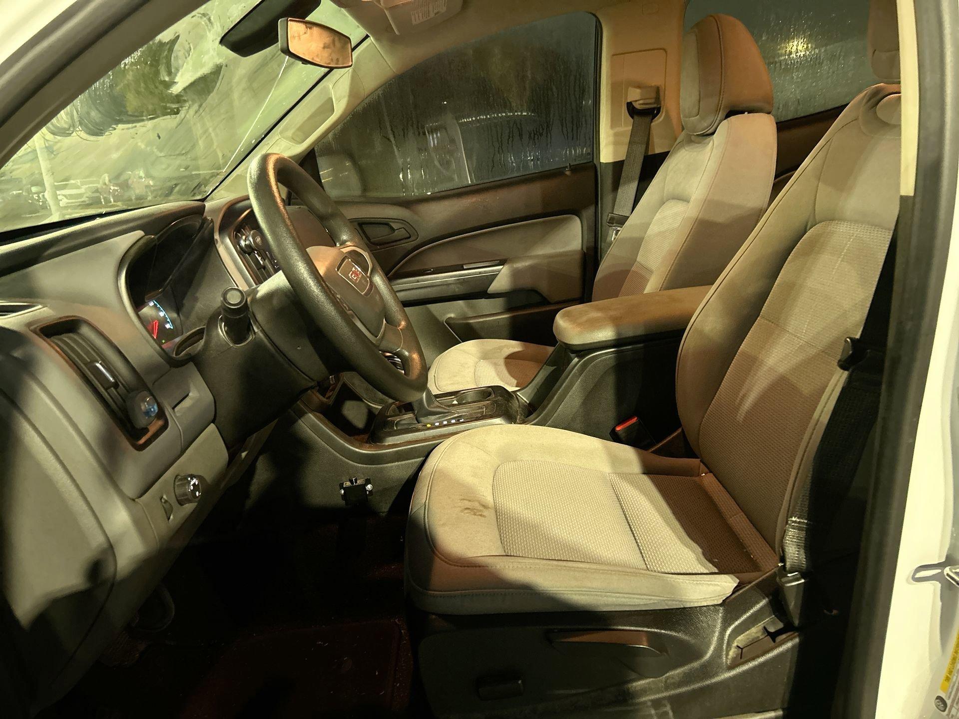 GMC Canyon Elevation Standard Rear Wheel Drive Crew Cab - Thumbnail 16