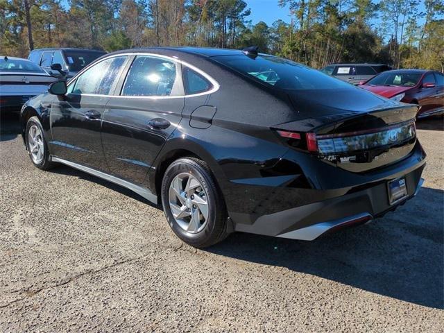 Hyundai Sonata Se Fwd 4D Sedan - Thumbnail 8