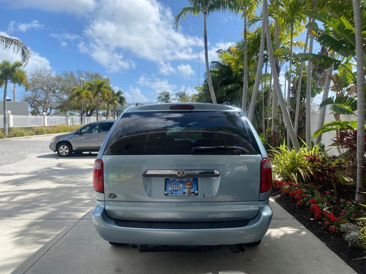 Chrysler T&C BRAUN ENTERVAN - Thumbnail 7