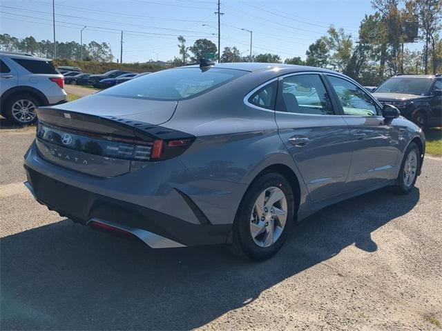 Hyundai Sonata Se Fwd 4D Sedan - Thumbnail 6