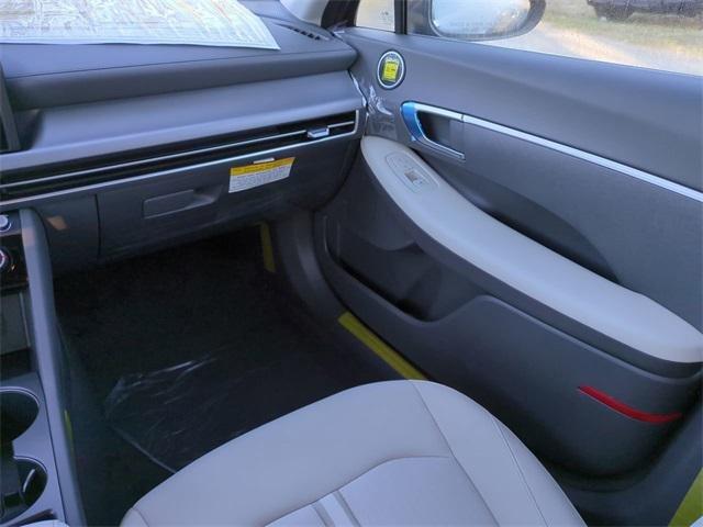 Hyundai Sonata Se Fwd 4D Sedan - Thumbnail 16