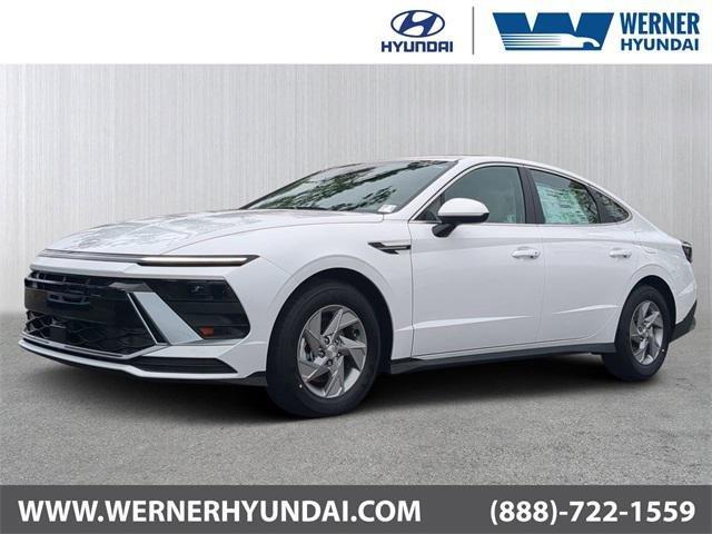 Hyundai Sonata Se Fwd 4D Sedan - View 1