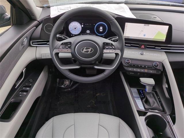 Hyundai Elantra Limited Fwd 4D Sedan - Thumbnail 15