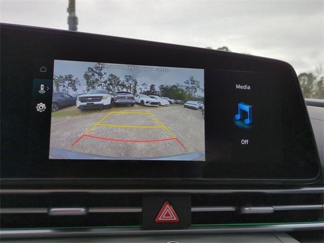 Hyundai Elantra Limited Fwd 4D Sedan - Thumbnail 20