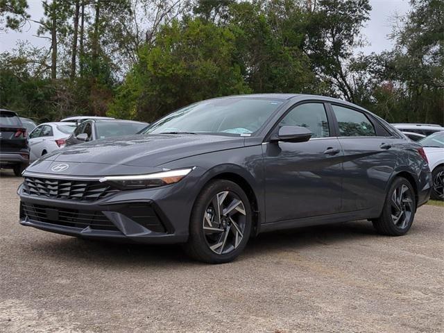 Hyundai Elantra Limited Fwd 4D Sedan - Thumbnail 3