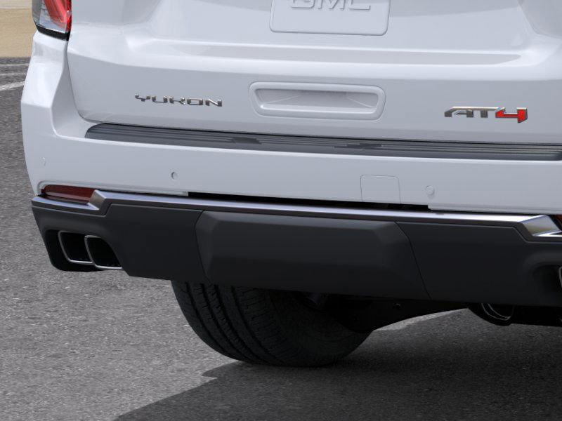 GMC Yukon Xl At4 Ultimate Four Wheel Drive Suv - Thumbnail 16