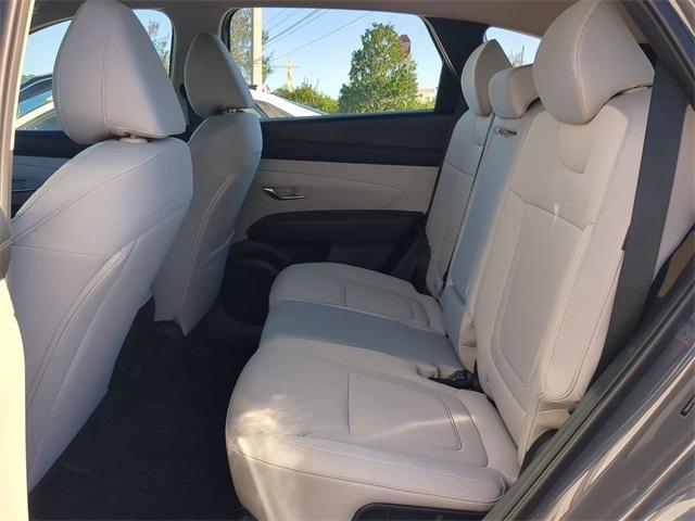 Hyundai Tucson Se Fwd Fwd 4D Sport Utility - Thumbnail 15