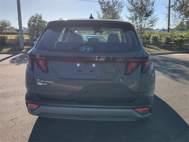 Hyundai Tucson Se Fwd Fwd 4D Sport Utility - Thumbnail 7