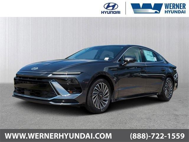 Hyundai Sonata Hybrid Sel Fwd 4D Sedan - Thumbnail 2