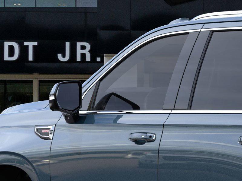 GMC Yukon Denali Four Wheel Drive Suv - Thumbnail 14