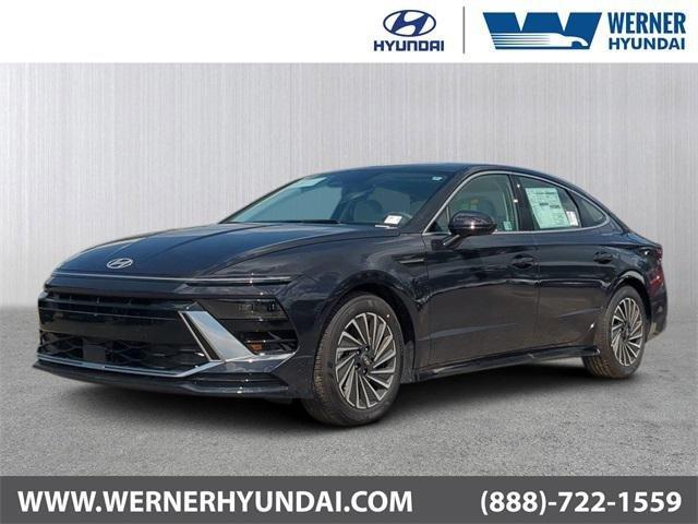 Hyundai Sonata Hybrid Sel Fwd 4D Sedan - View 1