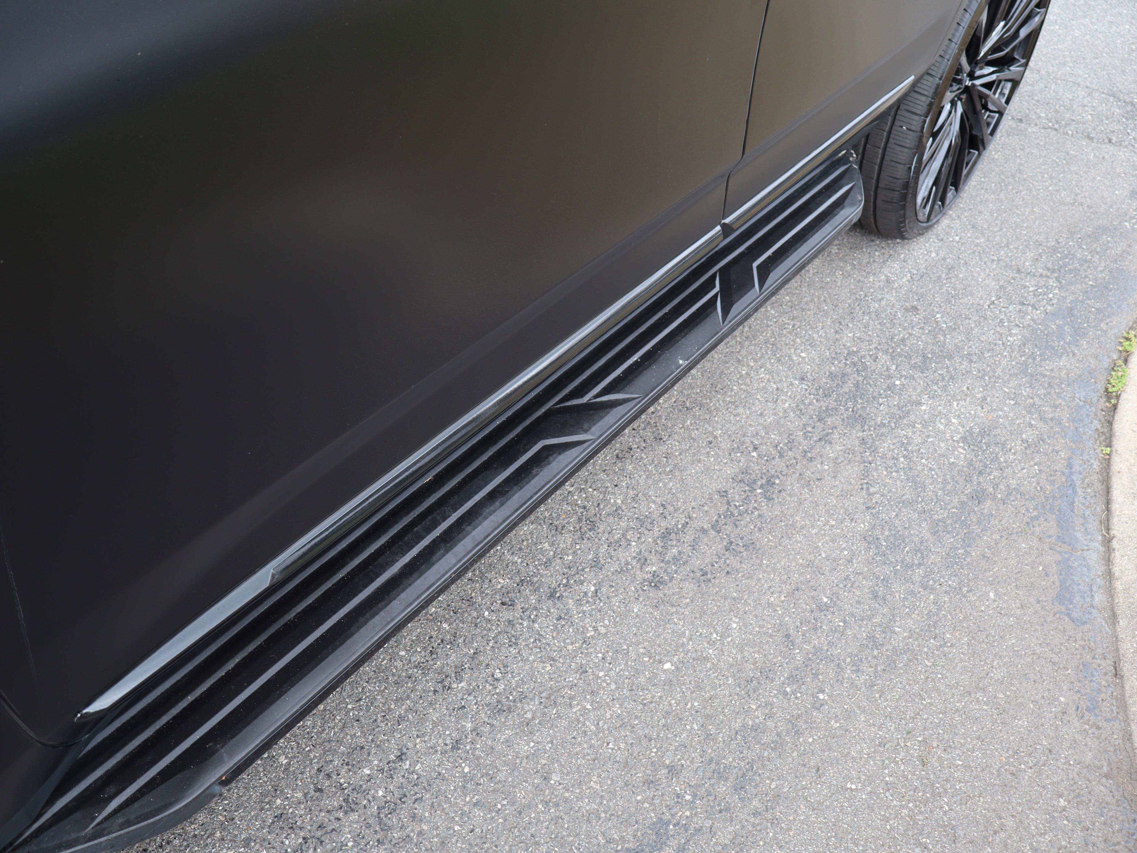 GMC Yukon Slt Four Wheel Drive Suv - Thumbnail 17