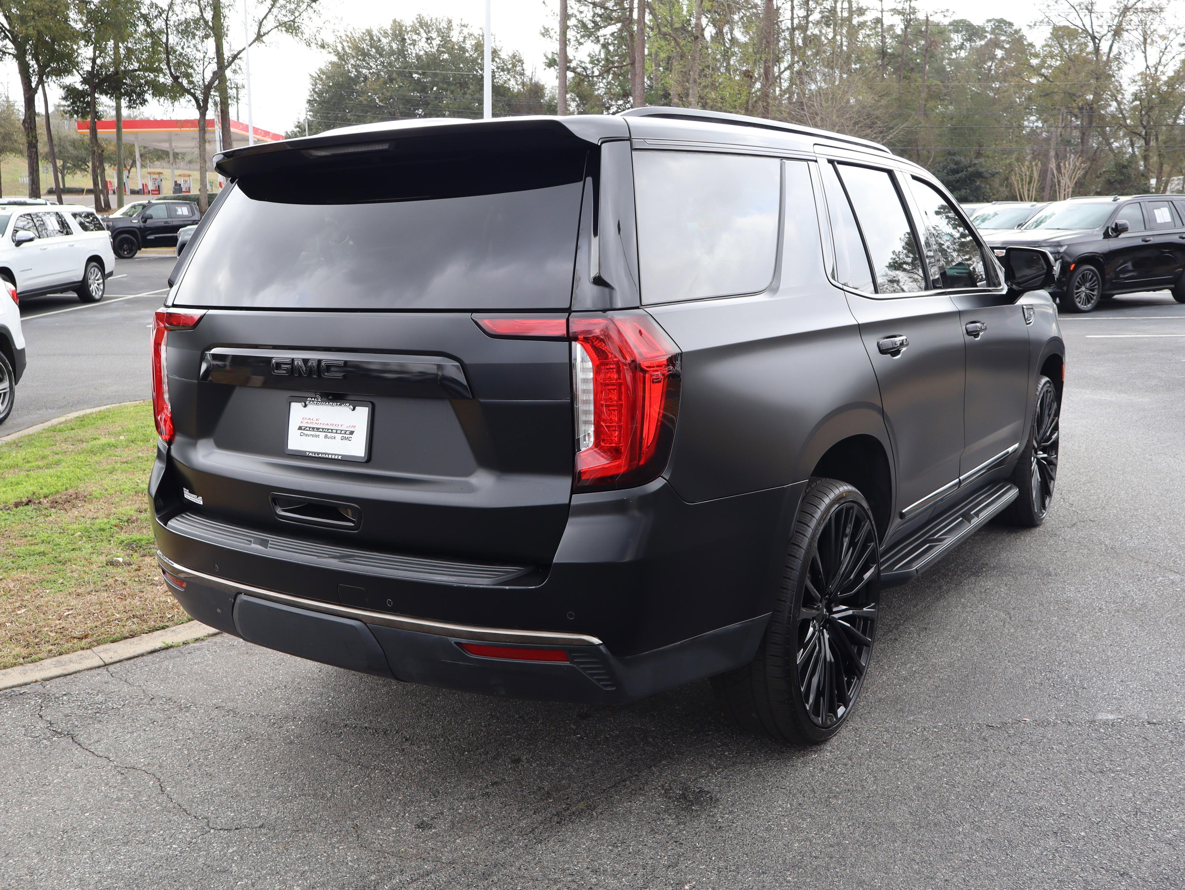 GMC Yukon Slt Four Wheel Drive Suv - Thumbnail 9