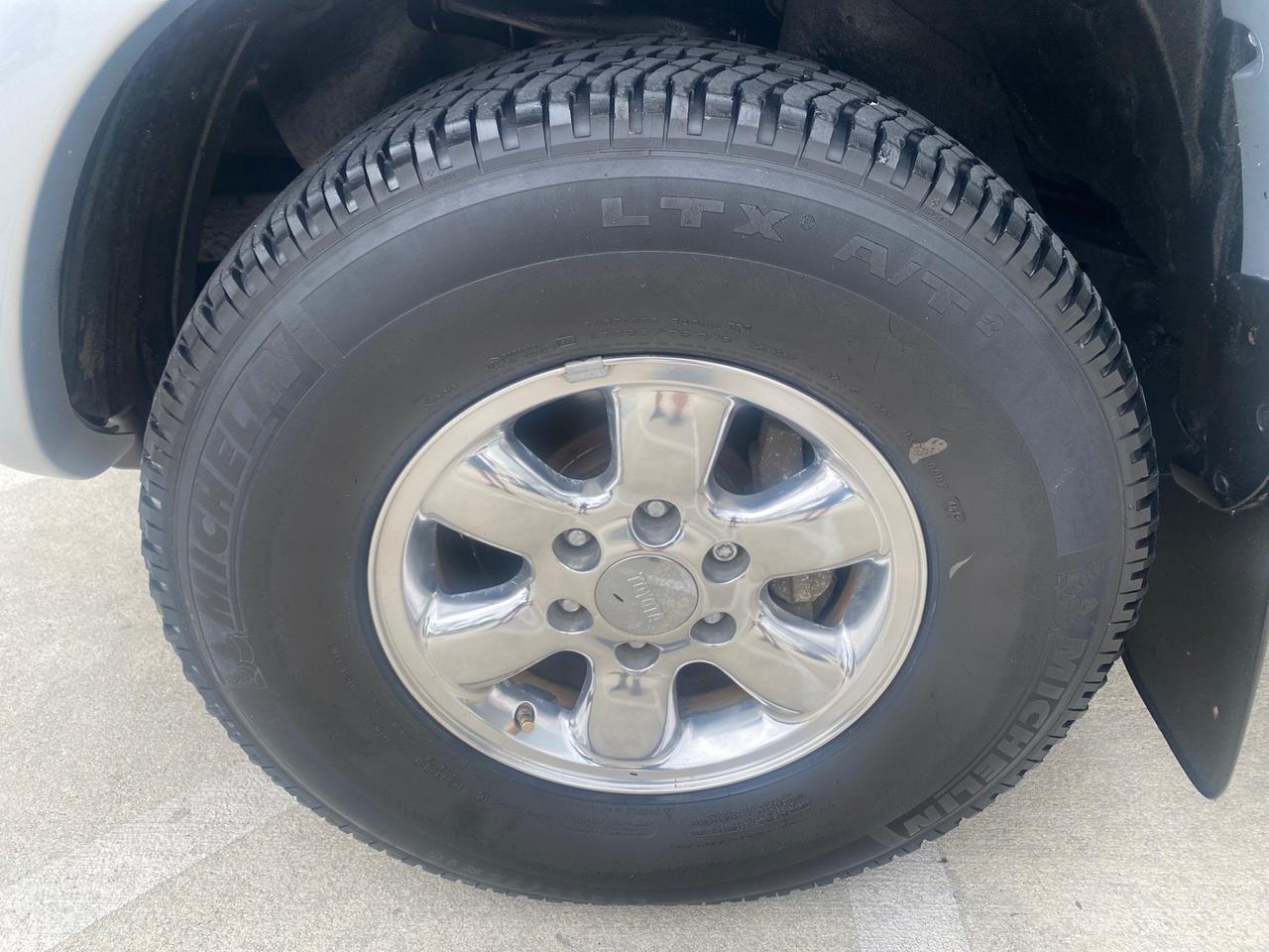 Toyota Tacoma - Thumbnail 20