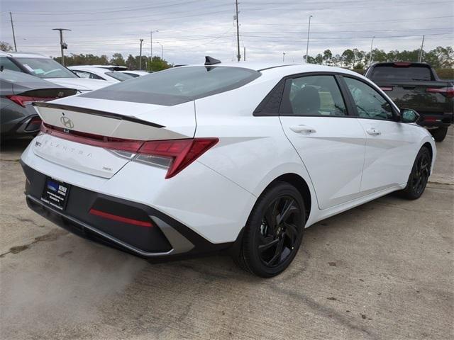 Hyundai Elantra Hybrid Sel Sport Fwd 4D Sedan - Thumbnail 6