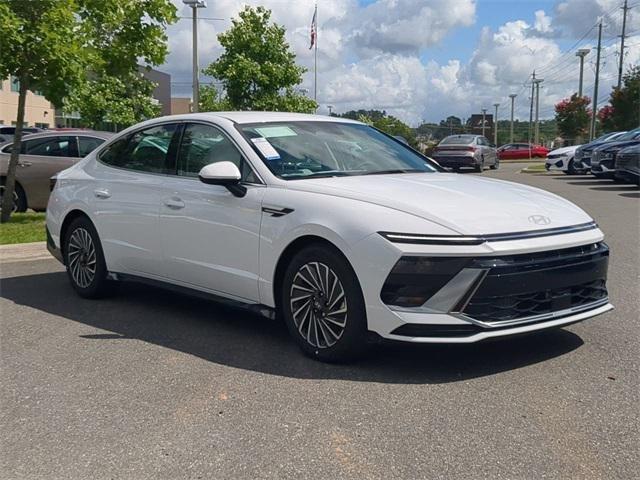 Hyundai Sonata Hybrid Sel Fwd 4D Sedan - Thumbnail 4