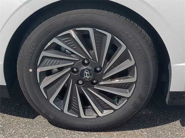Hyundai Sonata Hybrid Sel Fwd 4D Sedan - Thumbnail 12