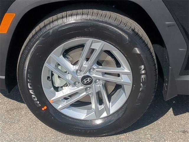 Hyundai Tucson Se Fwd Fwd 4D Sport Utility - Thumbnail 12