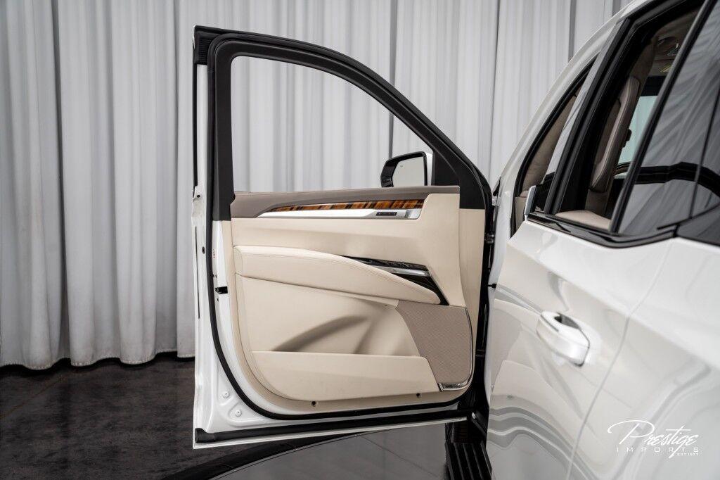 Cadillac Escalade - Thumbnail 18