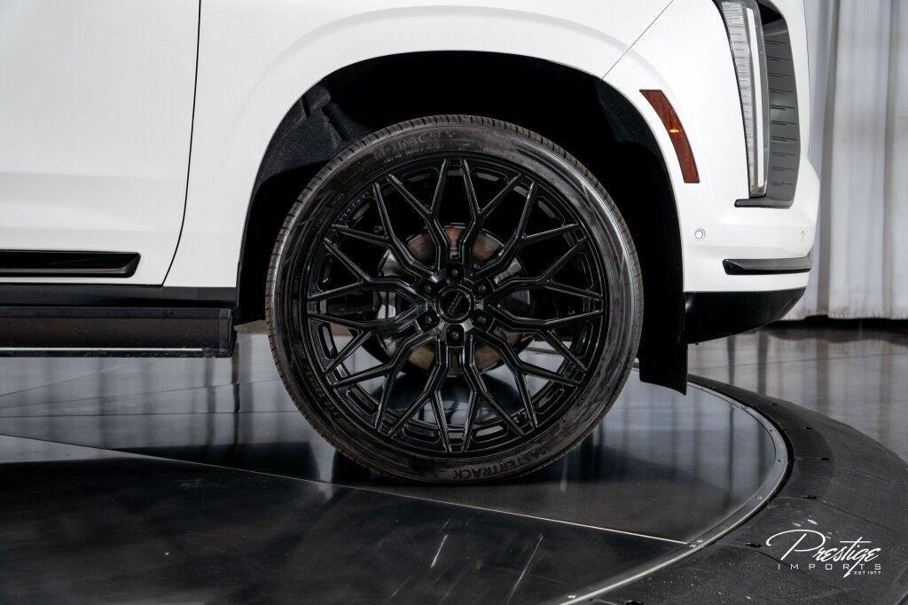 Cadillac Escalade - Thumbnail 16