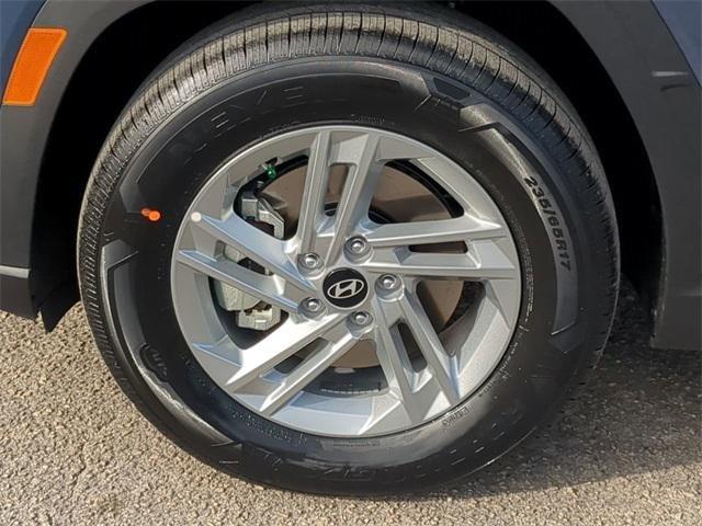 Hyundai Tucson Se Fwd Fwd 4D Sport Utility - Thumbnail 12