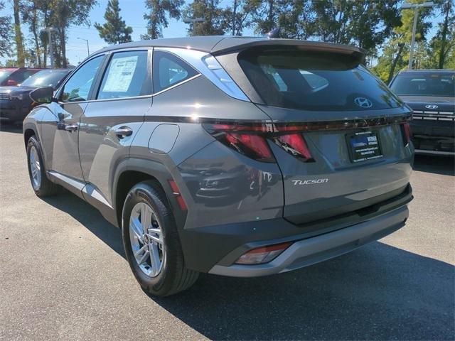 Hyundai Tucson Se Fwd Fwd 4D Sport Utility - Thumbnail 8