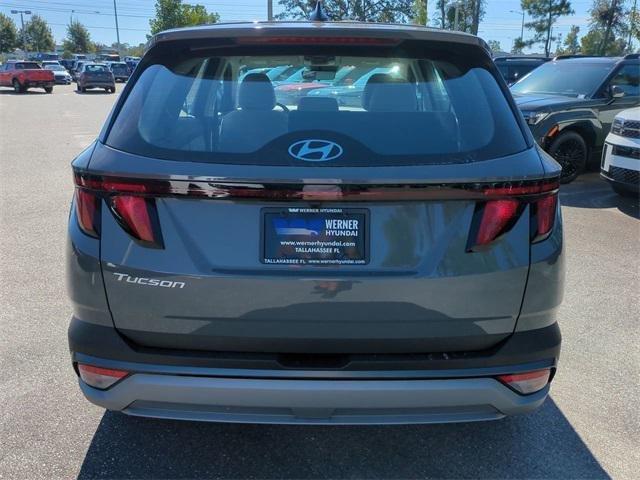 Hyundai Tucson Se Fwd Fwd 4D Sport Utility - Thumbnail 7