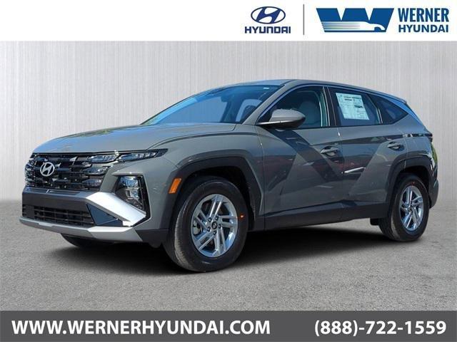 Hyundai Tucson Se Fwd Fwd 4D Sport Utility - Thumbnail 2