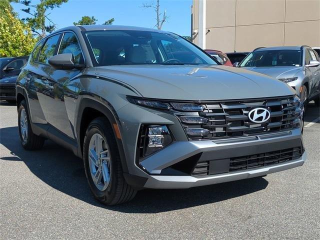 Hyundai Tucson Se Fwd Fwd 4D Sport Utility - Thumbnail 4