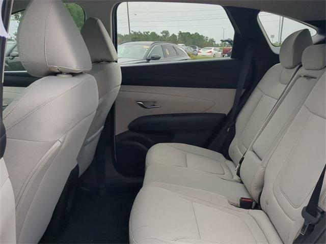 Hyundai Tucson Se Fwd Fwd 4D Sport Utility - Thumbnail 15