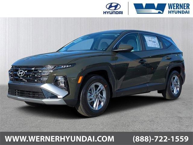 Hyundai Tucson Se Fwd Fwd 4D Sport Utility - Thumbnail 2