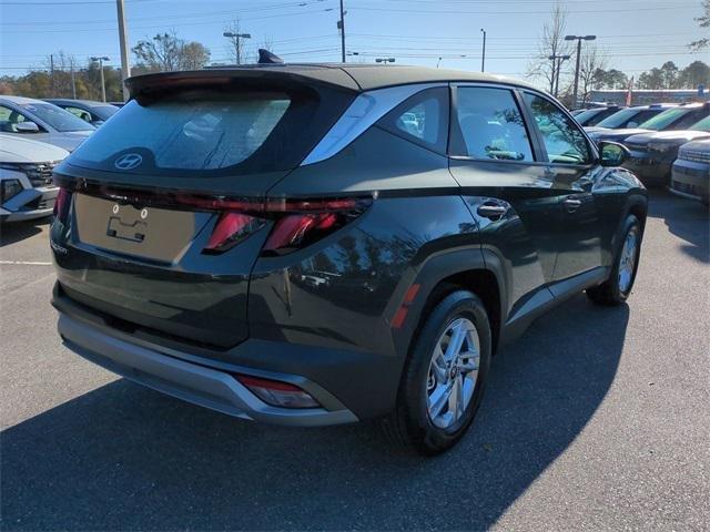 Hyundai Tucson Se Fwd Fwd 4D Sport Utility - Thumbnail 6