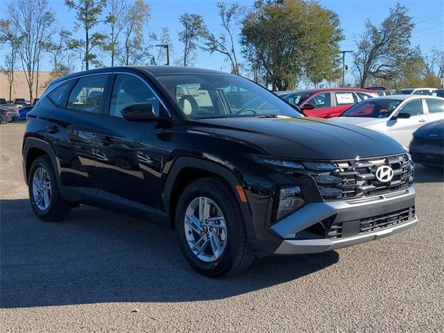 Hyundai Tucson Se Fwd Fwd 4D Sport Utility - Thumbnail 4