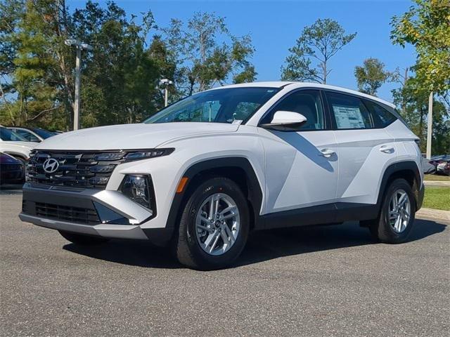 Hyundai Tucson Se Fwd Fwd 4D Sport Utility - Thumbnail 3