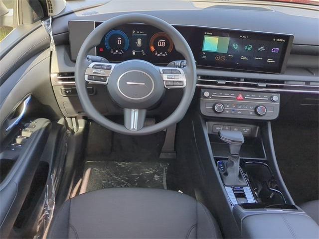 Hyundai Tucson Se Fwd Fwd 4D Sport Utility - Thumbnail 16