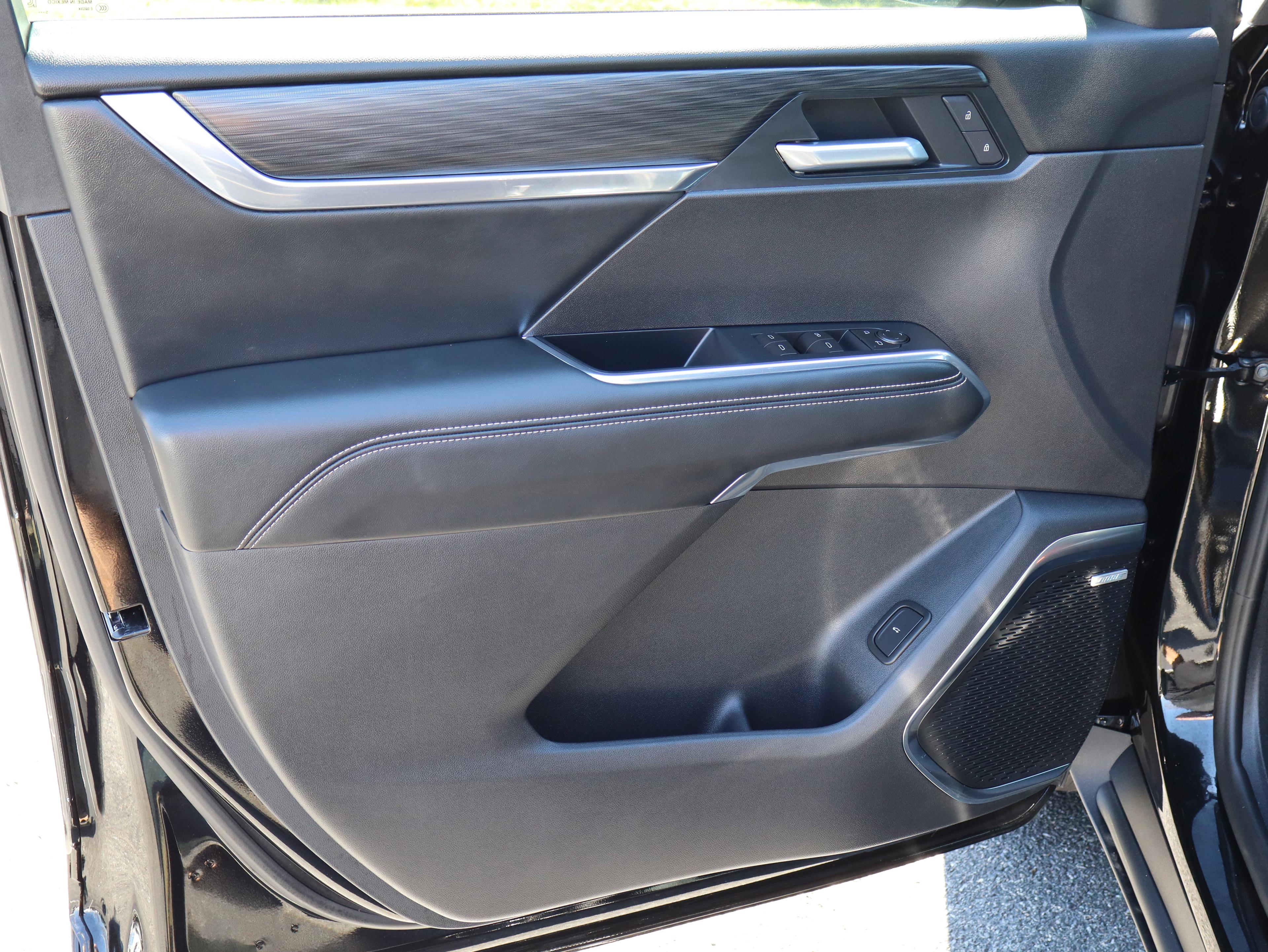 GMC Acadia Elevation Front Wheel Drive Suv - Thumbnail 18