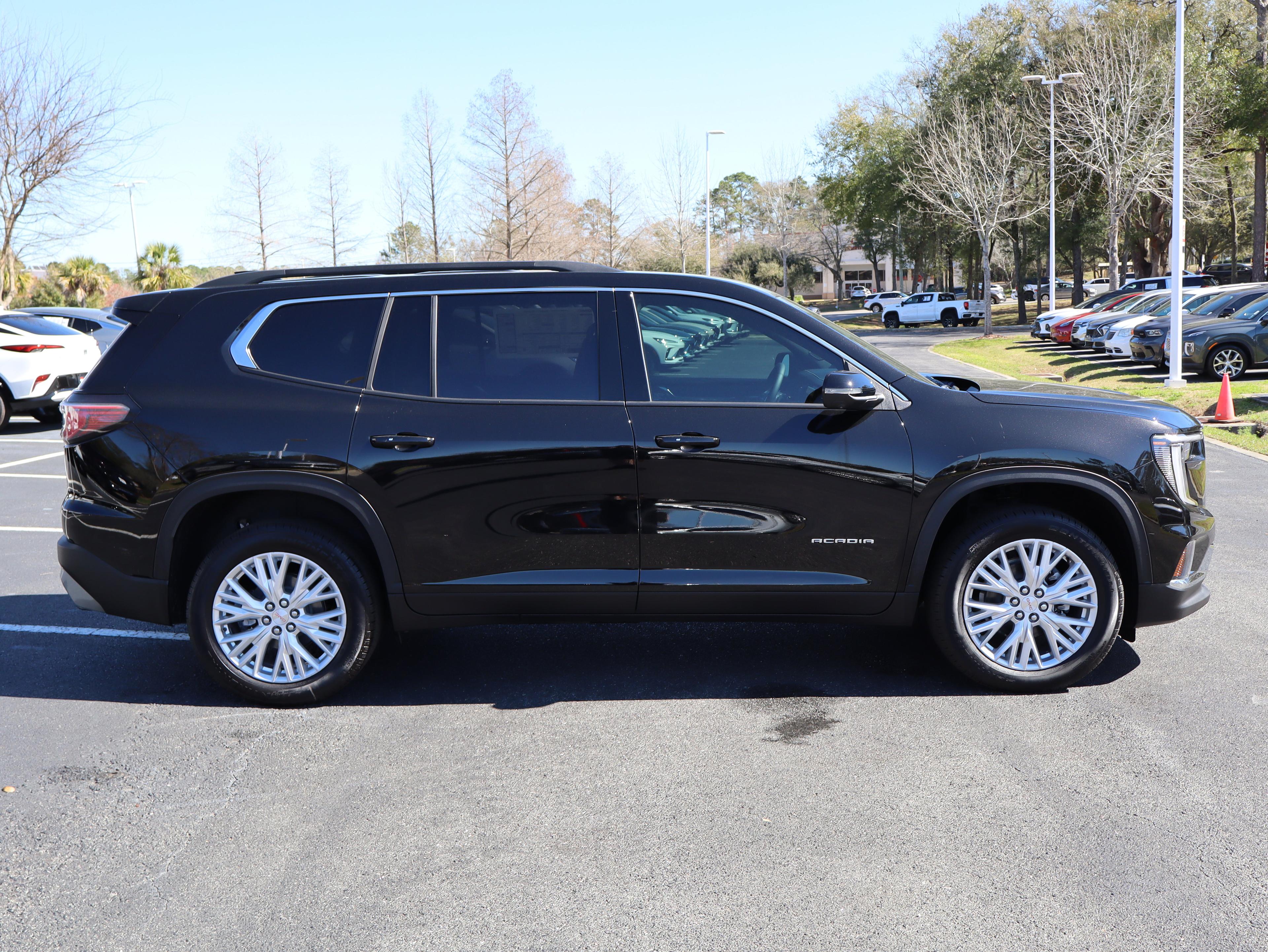 GMC Acadia Elevation Front Wheel Drive Suv - Thumbnail 12